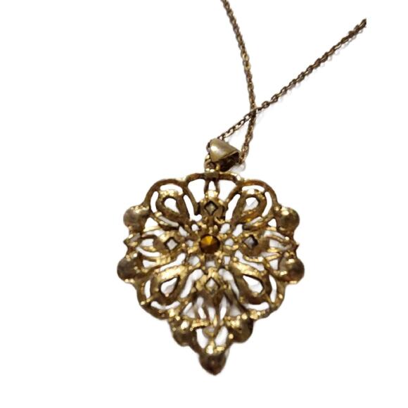 Vintage Open Work Emerald Green and Peridot Crystal Pendant Necklace - Picture 6 of 8